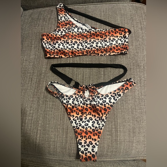 Icon Swim Leopard Print Bikini Sz M - Picture 2 of 4
